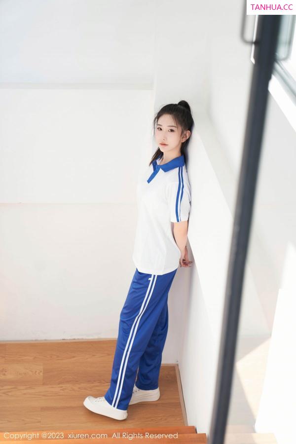   [XiuRen]高清写真图 2023.07.20 No.7110 沈青黛 学妹装扮第10张图片